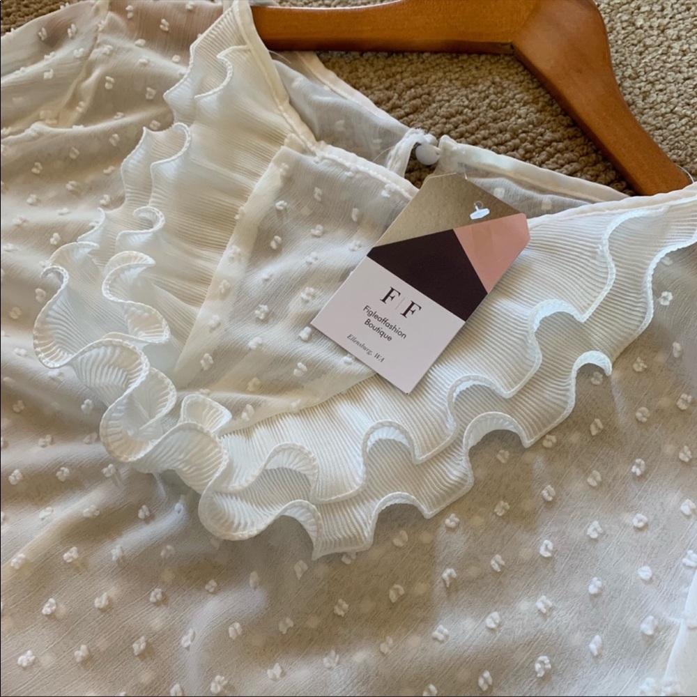 Vintage V Neck Polka Dot Blouse - Picture 4 of 6